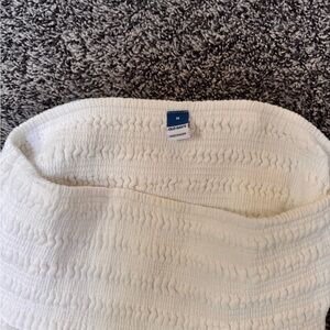 Old Navy Women's Cream Cowl Neck Sweater